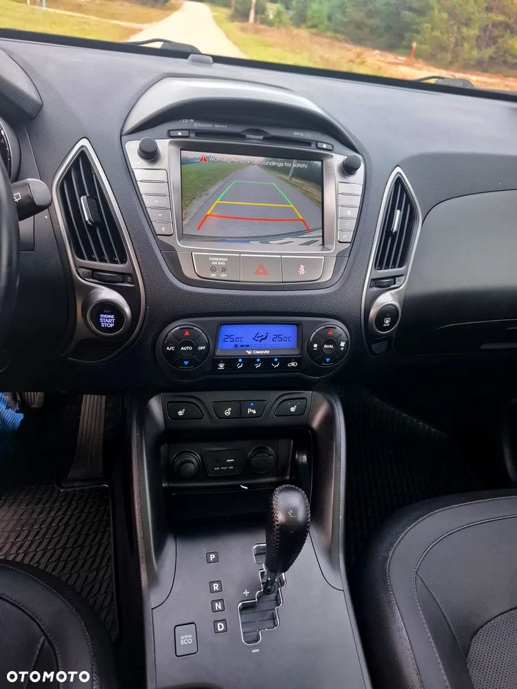 Hyundai ix35 2.0 CRDi 4WD Automatik Premium - 29