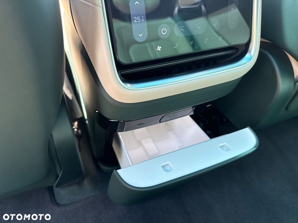 Xiaomi YU7 - 22