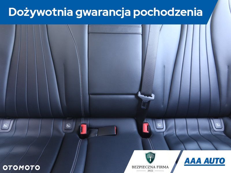 Mercedes-Benz Klasa E - 12