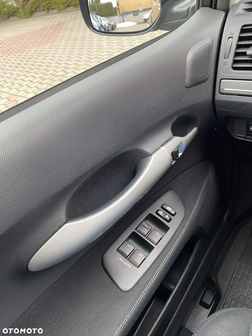 Toyota Auris 2.0 D-4D Prestige - 21