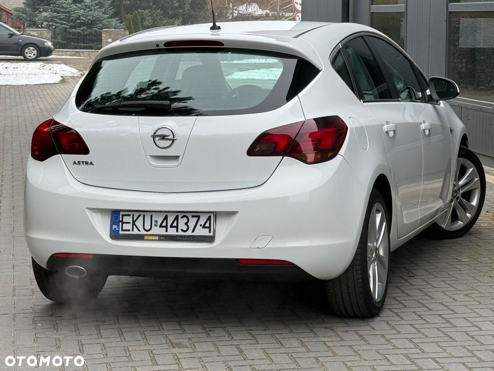 Opel Astra 1.4 Turbo - 10
