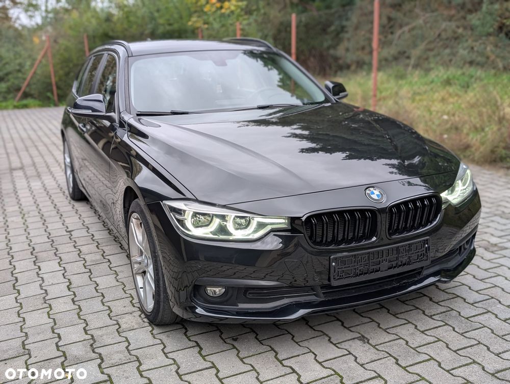 BMW Seria 3 318d Touring Luxury Line - 16