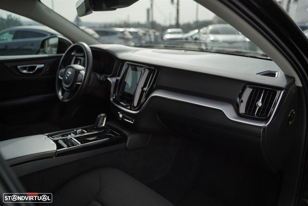 Volvo V60 2.0 T6 AWD TE R-Design Expression - 30