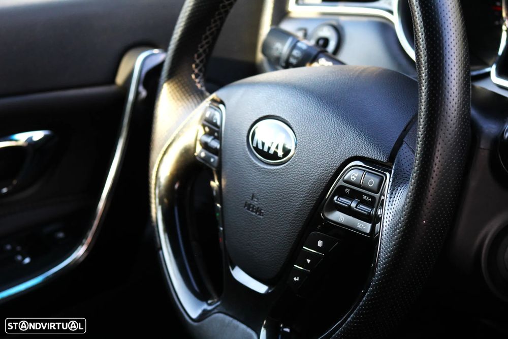 Kia Ceed 1.6 CRDi GT Line - 30