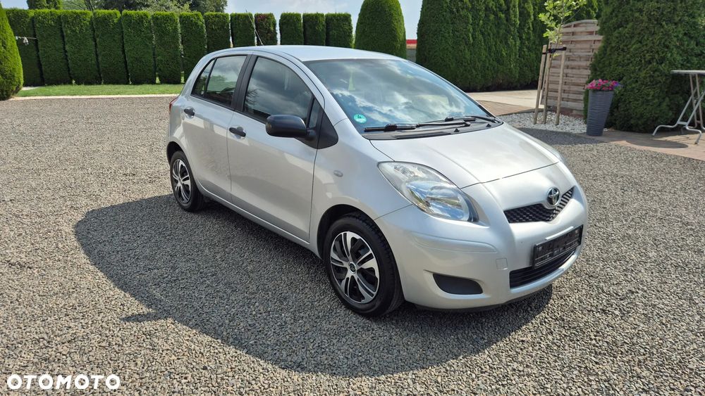 Toyota Yaris 1.0 VVT-i - 9