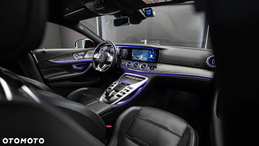 Mercedes-Benz AMG GT 43 4-Matic+ - 32