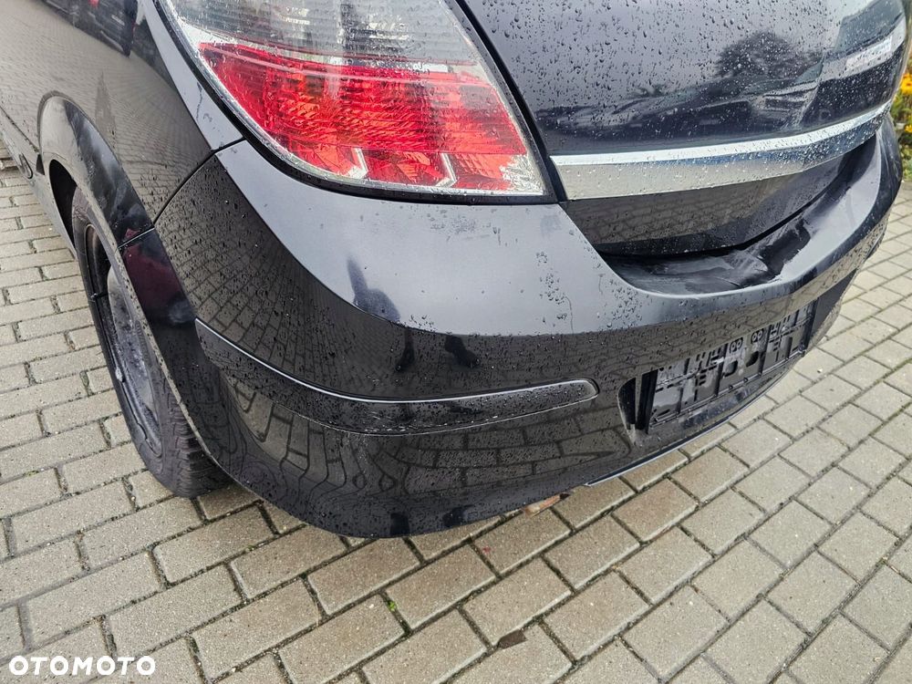 zderzak tylny opel astra h 3d z20r - 2