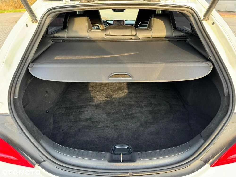 Mercedes-Benz CLA 220 (CDI) d AMG Line - 30