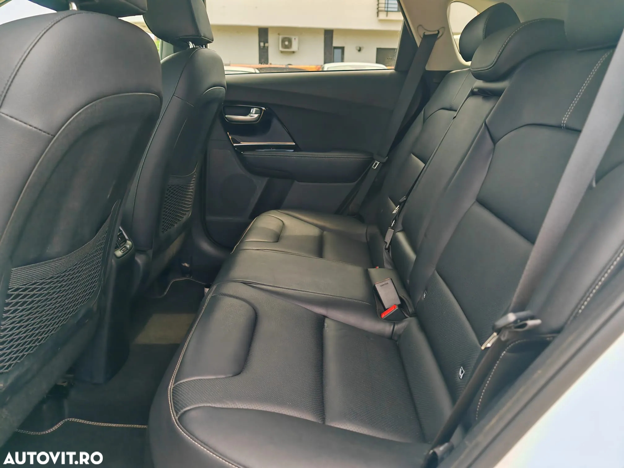 Kia Niro 1.6 GDI 6DCT HEV Premium - 8