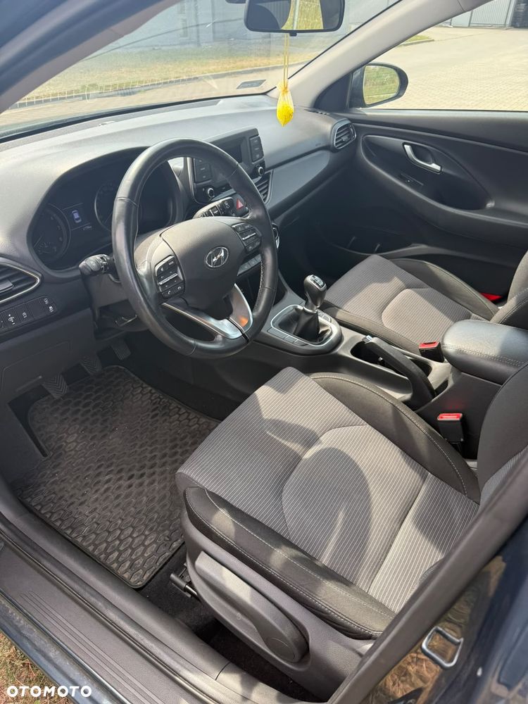 Hyundai i30 1.5 DPI Smart - 9
