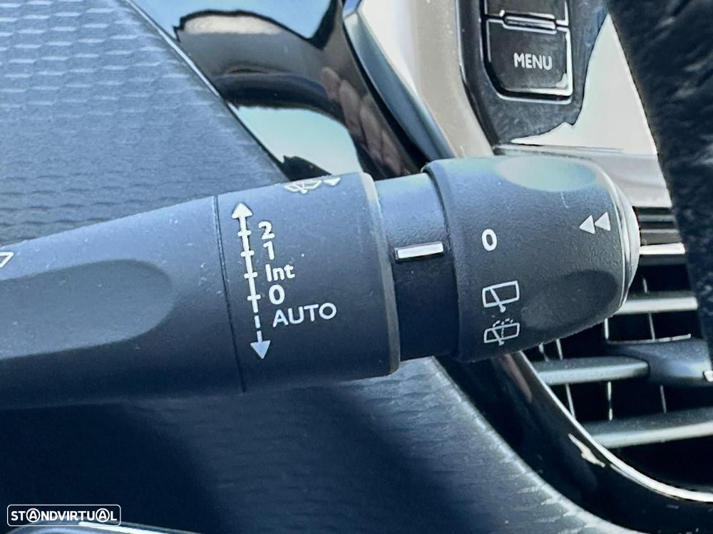 Peugeot 208 1.6 BlueHDi Style - 20