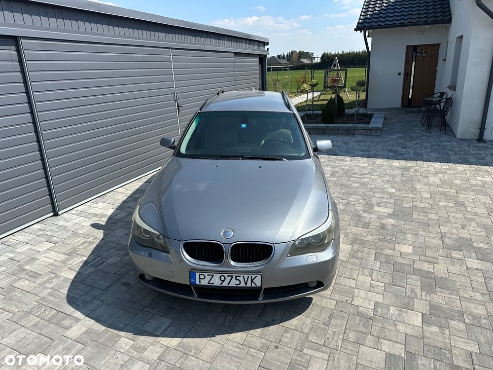 BMW Seria 5 525d - 2