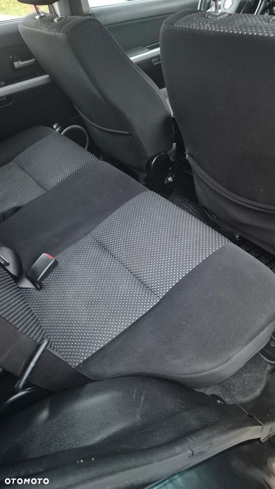 Suzuki Grand Vitara 2.0 Comfort + - 10