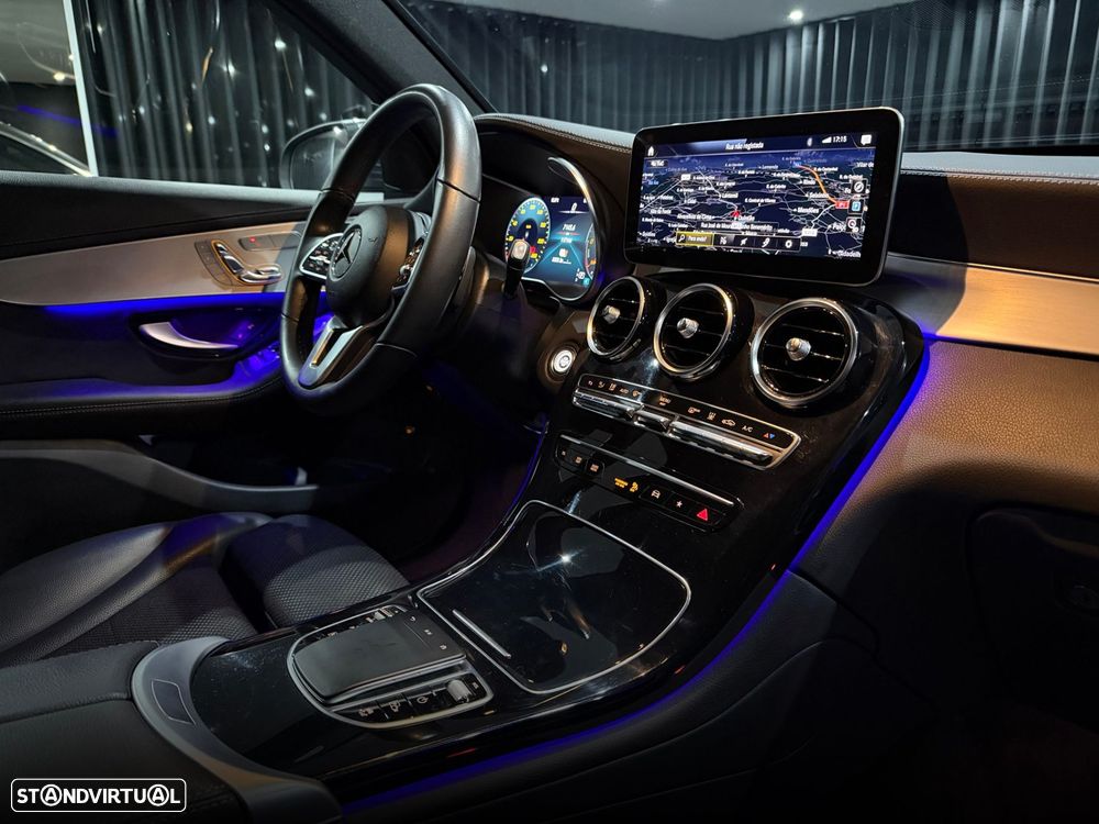 Mercedes-Benz GLC 300 e 4Matic 9G-TRONIC Avantgarde Advanced - 30