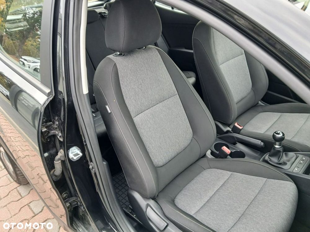 Kia Stonic 1.2 M - 23
