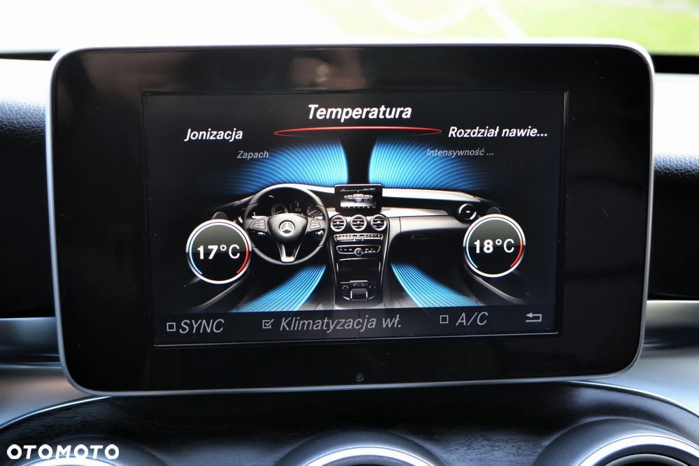 Mercedes-Benz Klasa C 200 4-Matic 7G-TRONIC - 20