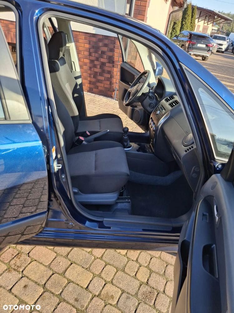 Suzuki SX4 - 12