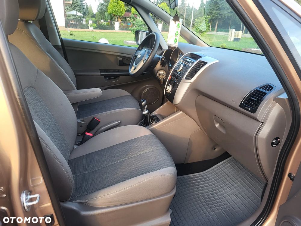 Kia Venga 1.4 L - 15