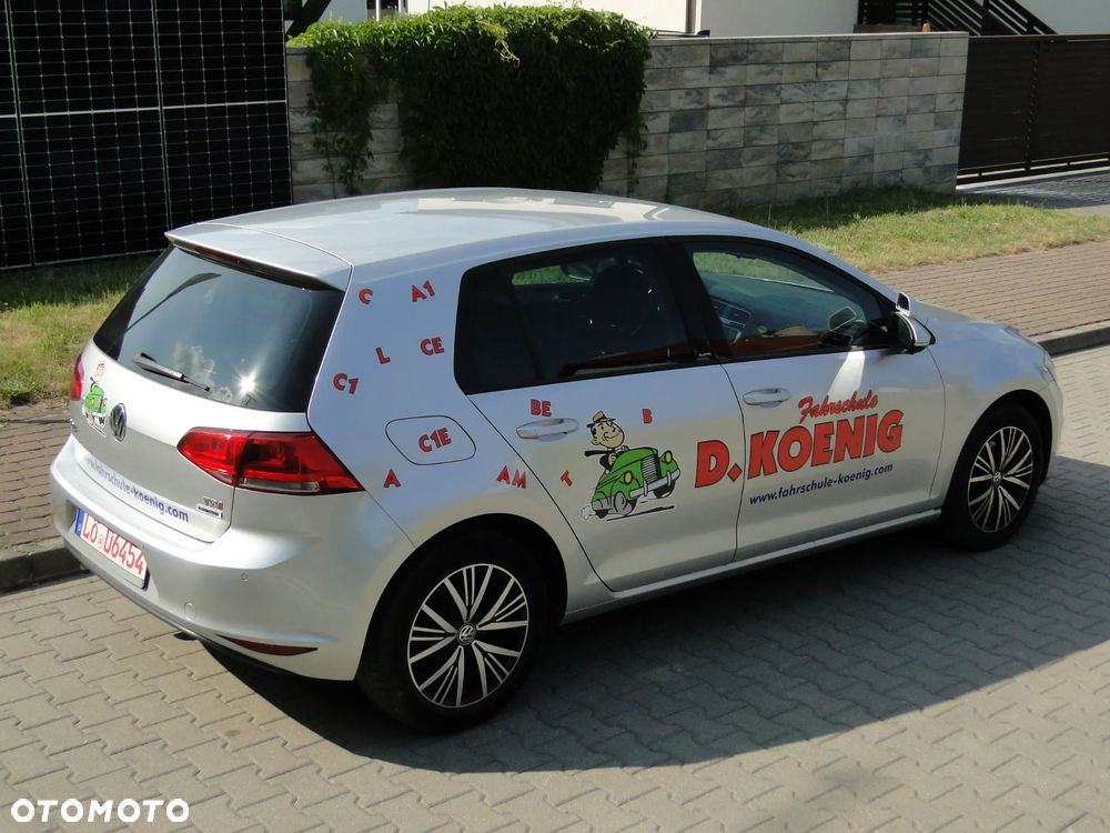 Volkswagen Golf 1.6 TDI BlueMotion Technology Allstar - 21