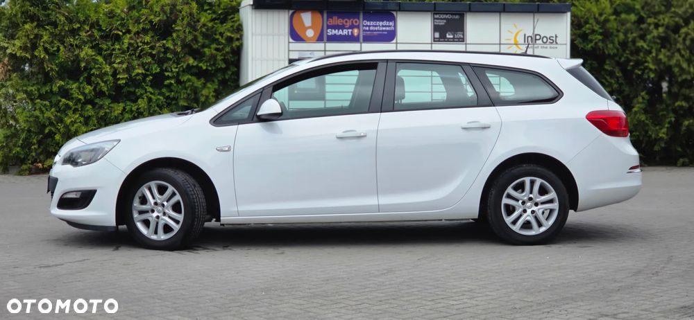 Opel Astra 1.6 Color Edition - 9