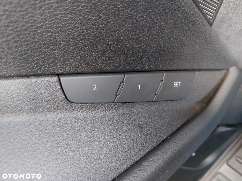 Audi e-tron 55 Quattro S Line - 13