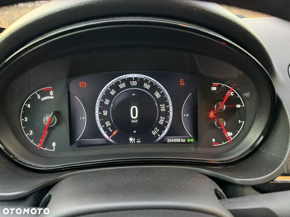 Opel Insignia - 40