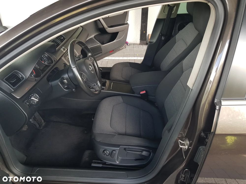 Volkswagen Passat 1.6 TDI BlueMotion - 13