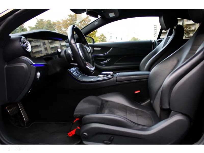 Mercedes-Benz Klasa E 220 d Coupe 4-Matic 9G-TRONIC - 7