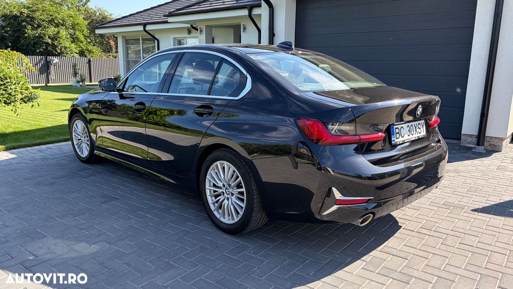 BMW Seria 3 320i Aut. Luxury Line - 13