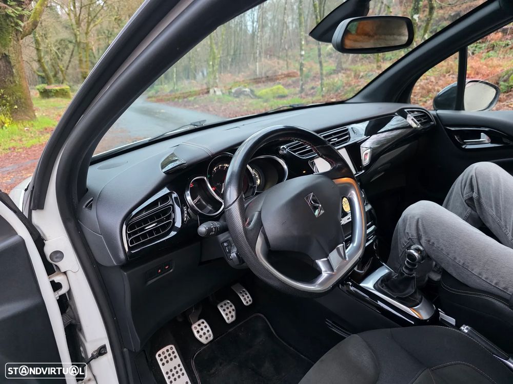 Citroën DS3 1.6 BlueHDi Sport Chic - 23