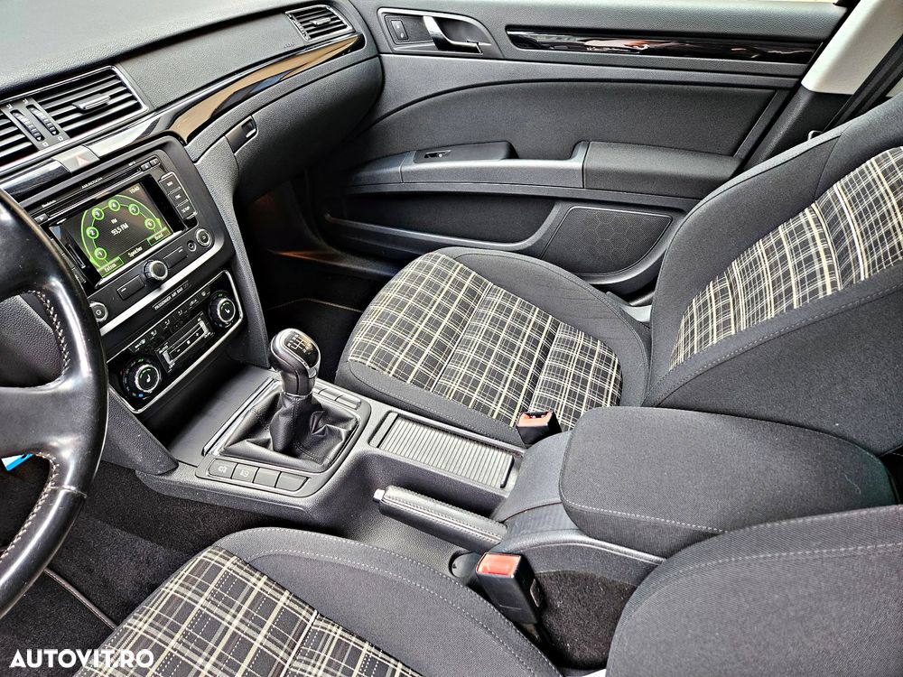 Skoda Superb 2.0 TDI Exclusive - 7