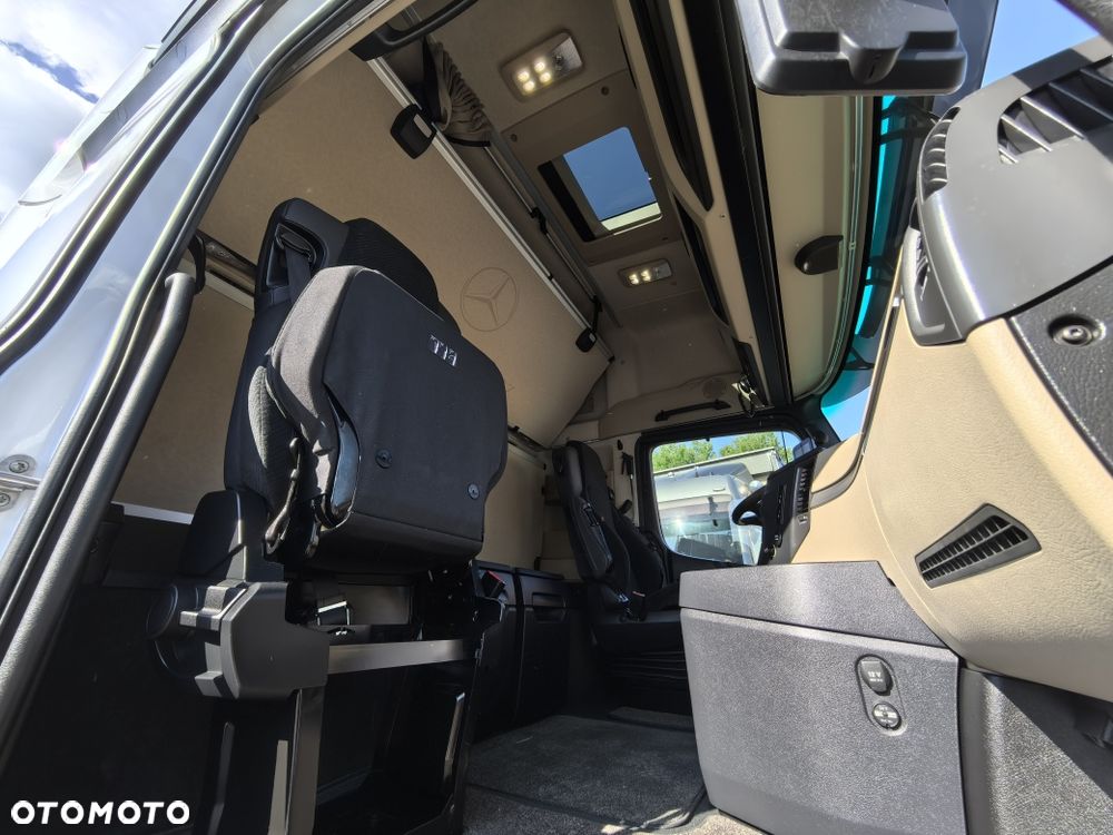 Mercedes-Benz Actros L 1848 LS // GigaSpace // LED // Orurowanie i oświetlenie dach kabiny // Klima postojowa // - 37