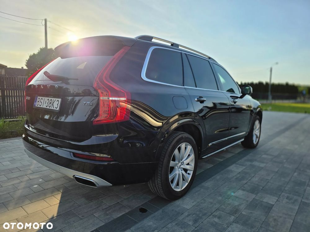 Volvo XC 90 - 25