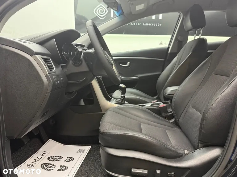 Hyundai i30 1.6 CRDI Trend - 24