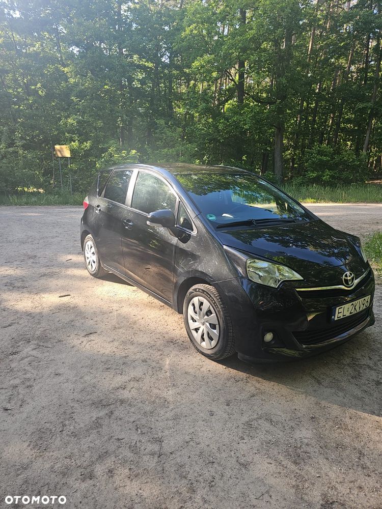Toyota Verso S - 2