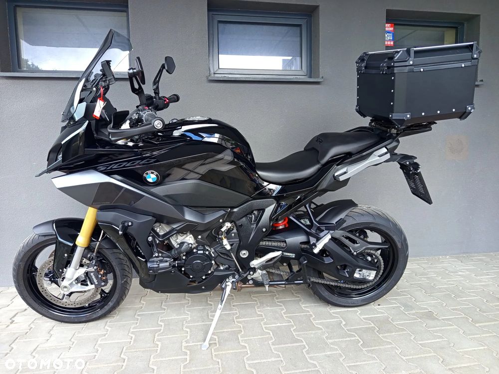 BMW S - 1