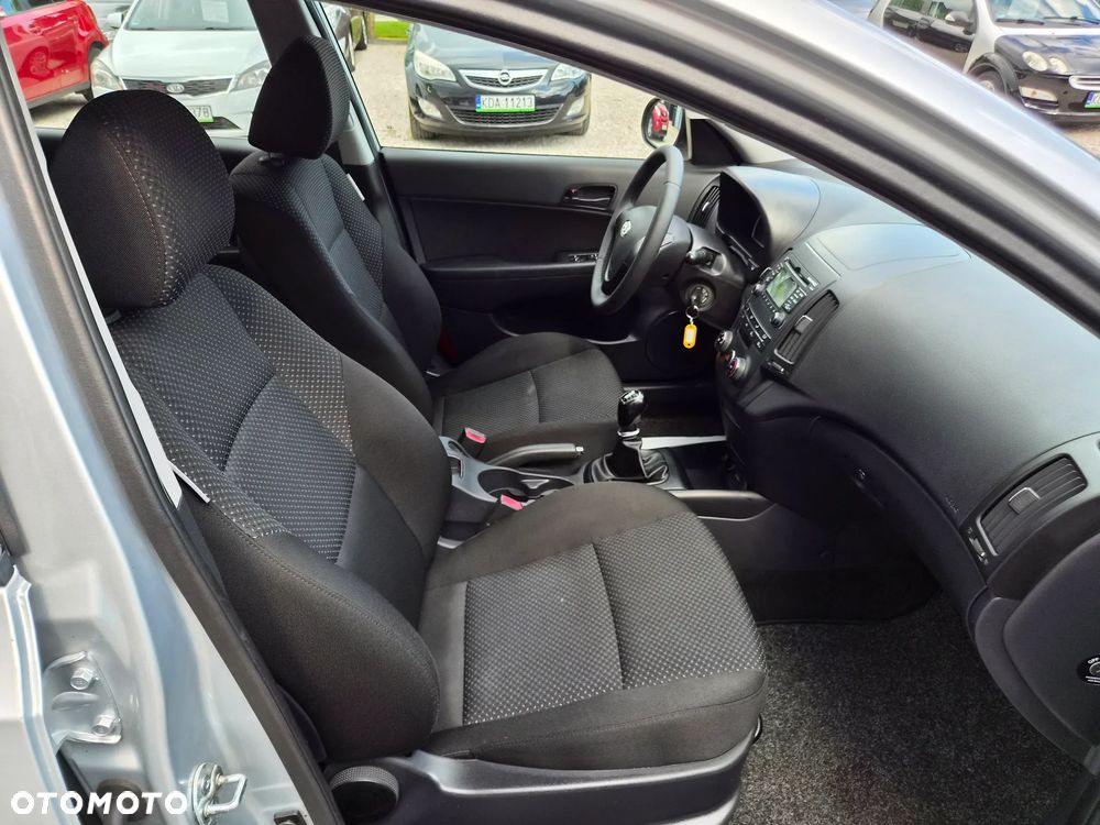 Hyundai i30 - 23