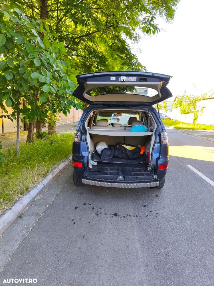 Mitsubishi Outlander 2.2 DI-D NAVI Instyle - 7