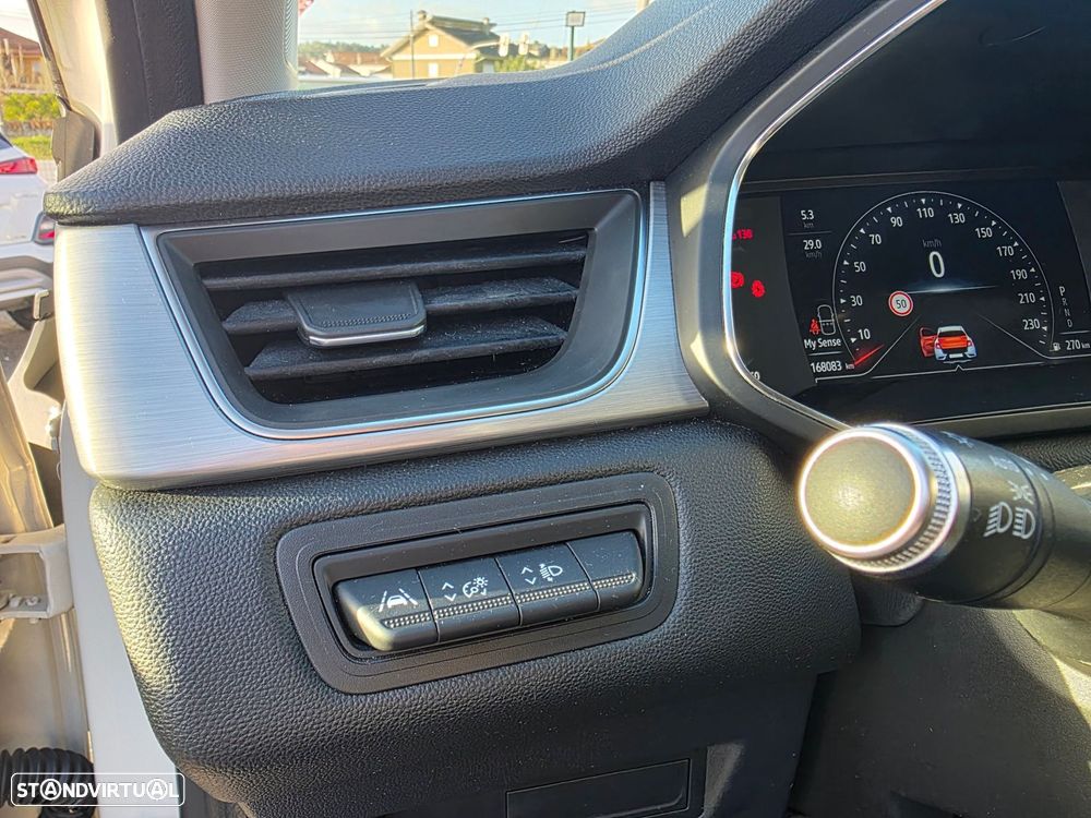 Renault Captur 1.5 dCi Initiale Paris EDC - 17