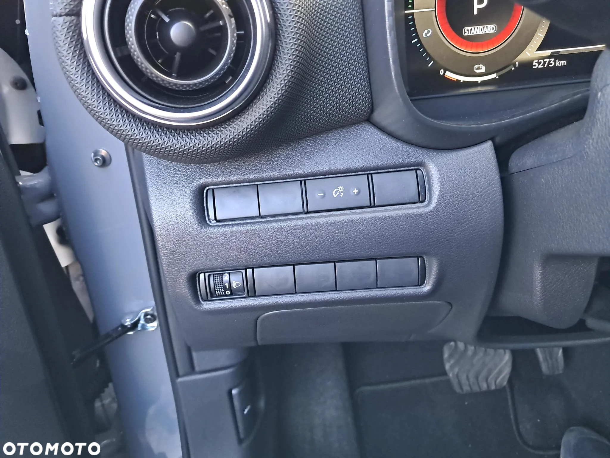 Nissan Juke 1.6 Hybrid N-Connecta AMT - 22