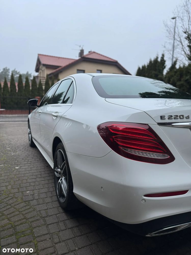 Mercedes-Benz Klasa E 220 d 4-Matic 9G-TRONIC - 8