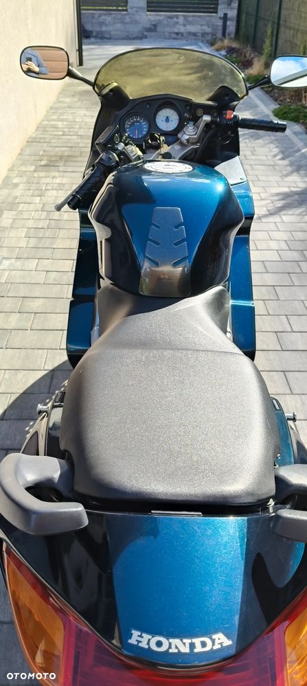 Honda VFR - 5