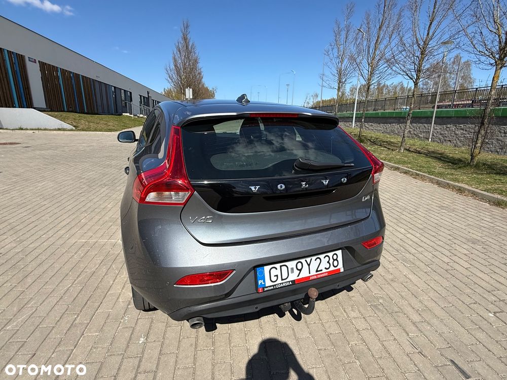 Volvo V40 D4 Momentum - 5
