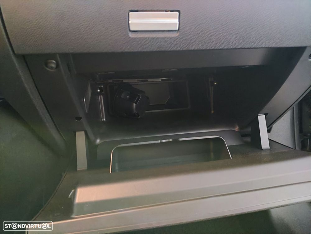 Citroën C4 X 1.2 PureTech Plus EAT8 - 26