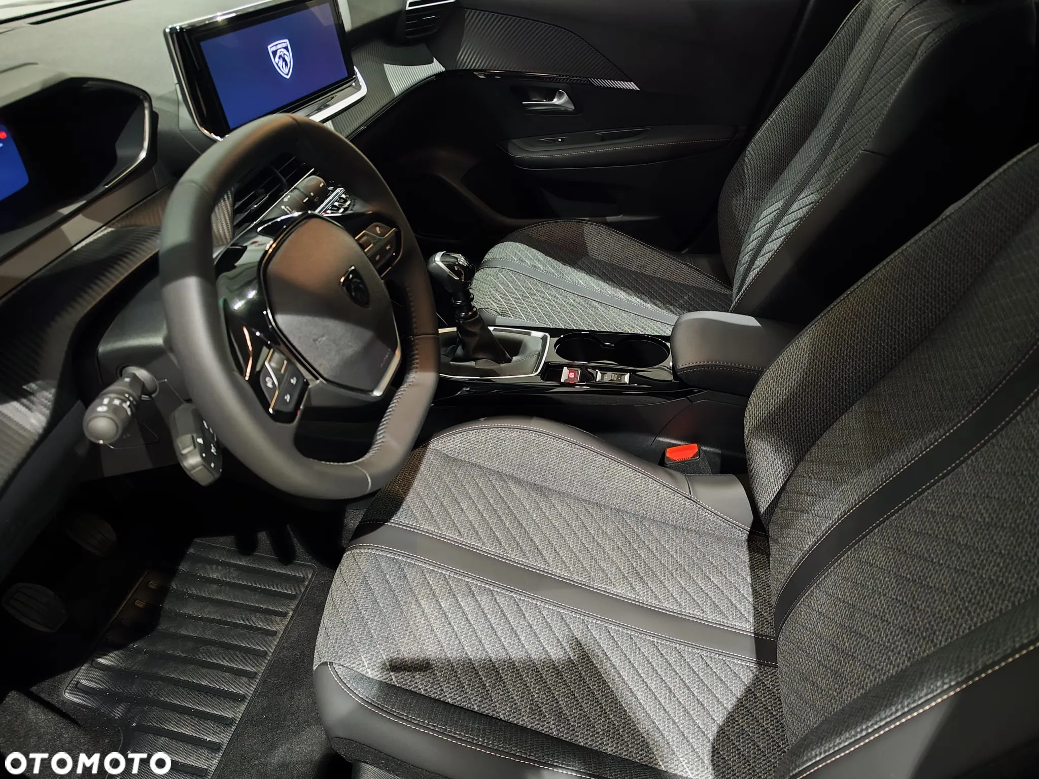 Peugeot 208 1.2 PureTech Allure S&S - 8