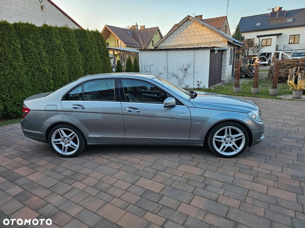 Mercedes-Benz Klasa C 180 CGI Automatik BlueEFFICIENCY - 7