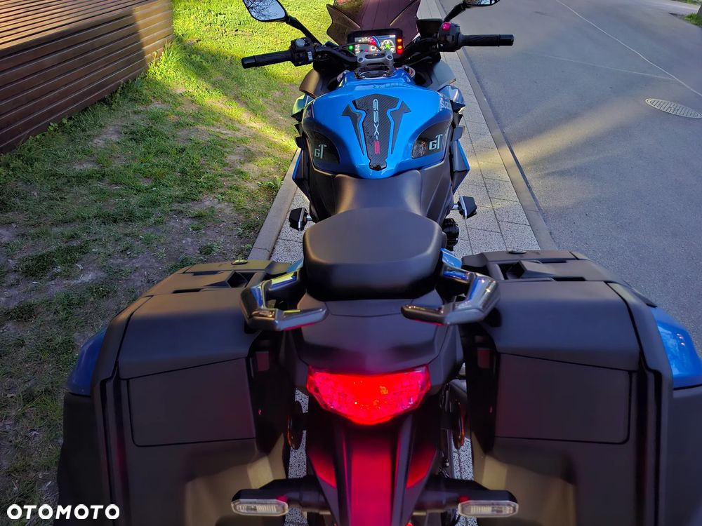 Suzuki GSX - 31