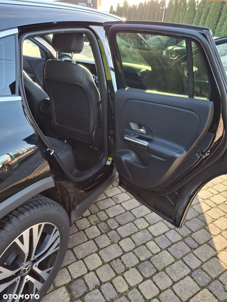 Mercedes-Benz GLA 180 d Progressive 8G-DCT - 14