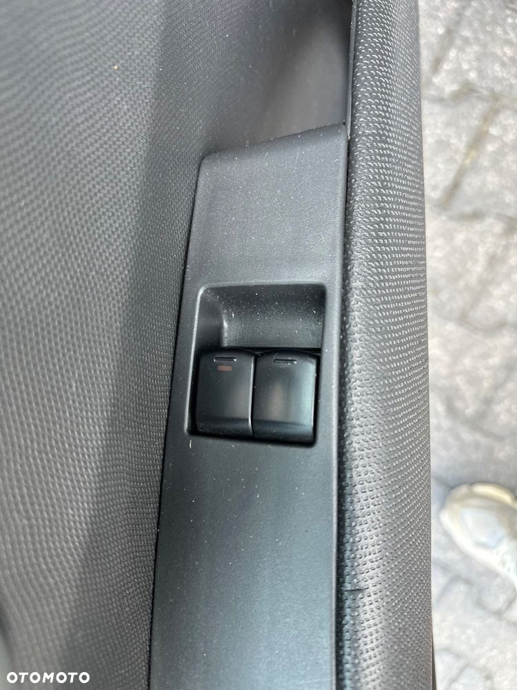 Nissan Micra - 16