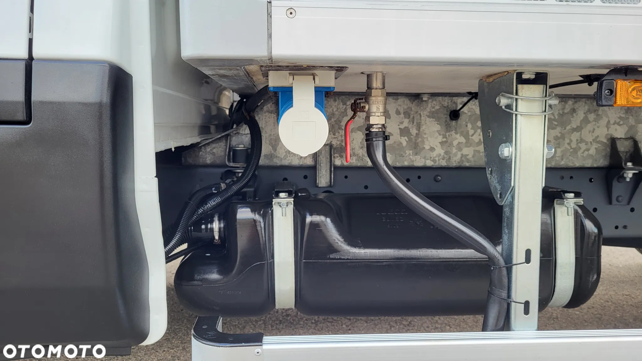 Iveco Daily 50c150 Thermo King 500V /mroźnia-20/dwie przegrody 2xagregat/izoterma/kontener/ - 28